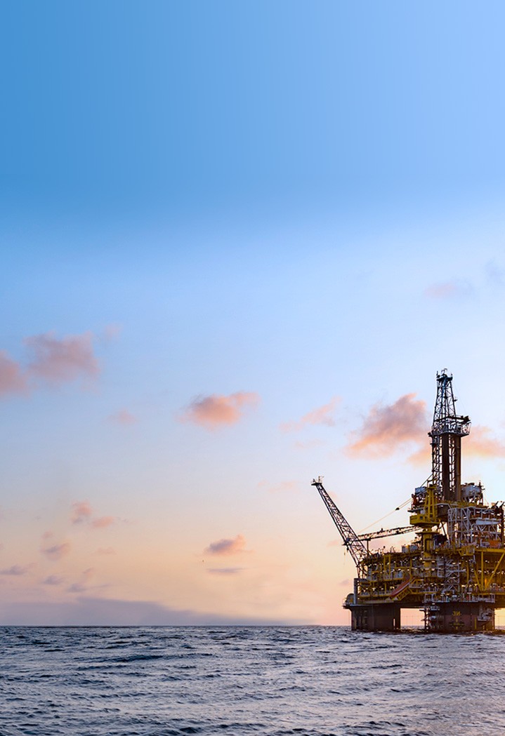  plateforme pétrolière en mer